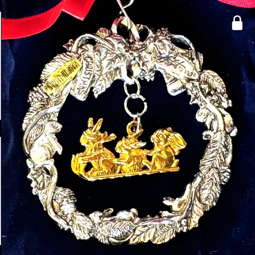 ARTHUR COURT Christmas Ornament Rabbit Wreath With Toboggan Rare 1992 NEW